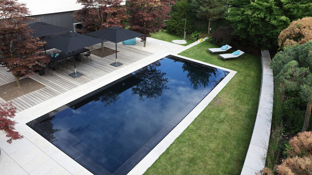 Pool Mit Überlaufrinne, Thalwil, Black Beauty (7)
