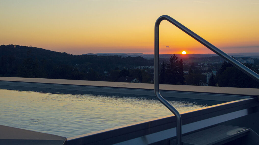 Roof Top Pool, Edelstahl, Frauenfeld (3)