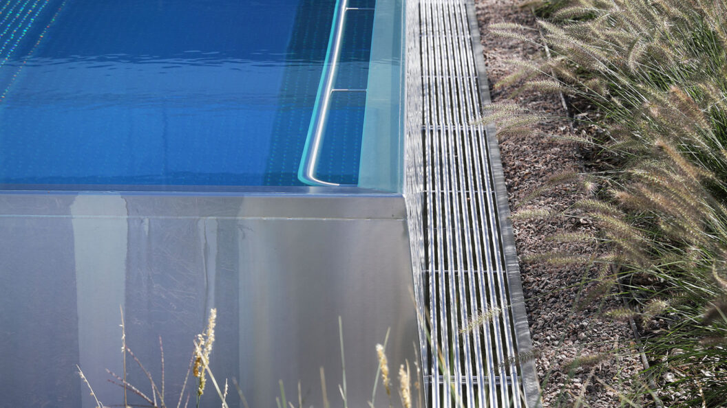 Infinity Edelstahlpool, Pfäffikon SZ (9)