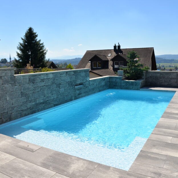 Pool 12200 (32)