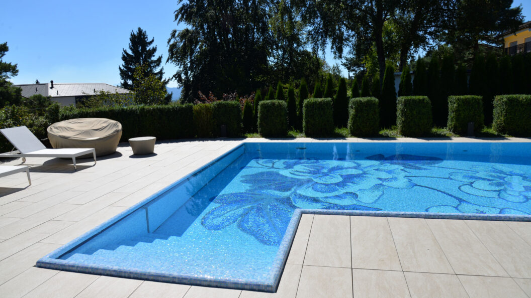 Mosaik Pool M. Überlaufrinne 12830 (2)