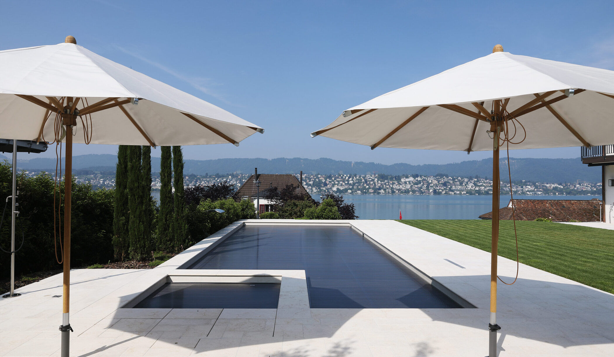 Wellness Pool – Schwimmbad und Whirlpool, Küsnacht