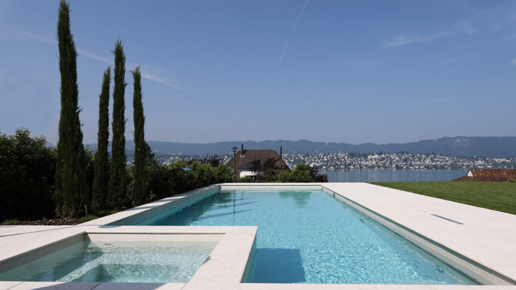 Wellness Pool, Küsnacht (2)