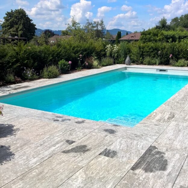 GFK-Fertigschwimmbecken von Riviera Pool, Projekt Erlenbach